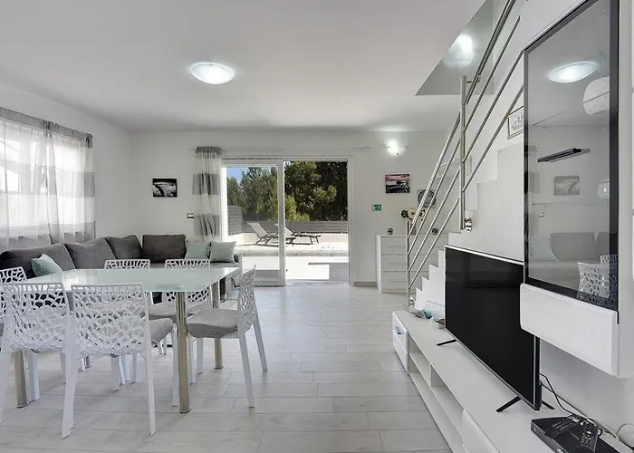 Oli A Villa *
