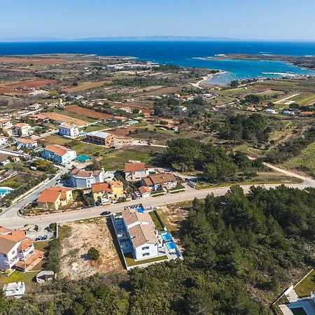 Holiday home Oli A *